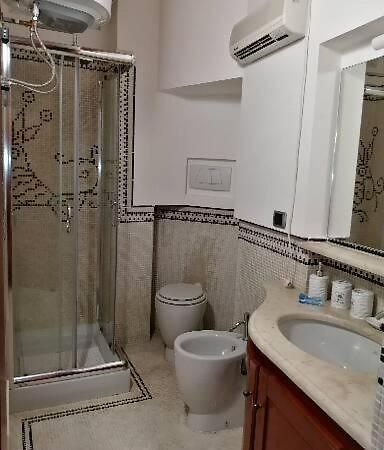 Apartament La Dimora Di Re Carlo Cagliari Zewnętrze zdjęcie